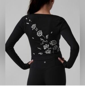 Athleta Black Long Sleeved Top Size XL